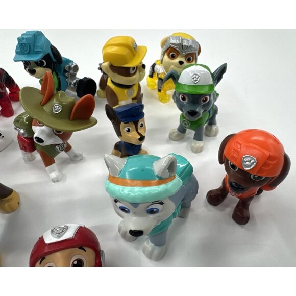 Paw Patrol Pups Dogs Figures Lot of 15 Mini Chase Marshall Ryder Mini - Picture 9 of 11